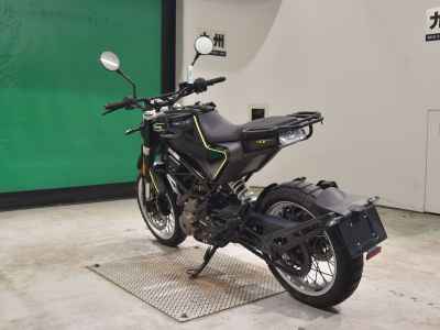 Husqvarna Svartpilen 401 2019