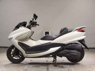 Yamaha Majesty 250