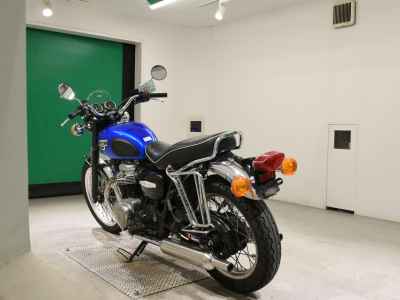 Kawasaki W400 2010