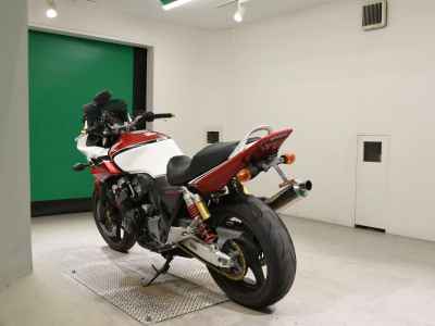 Honda CB400SFV 2005