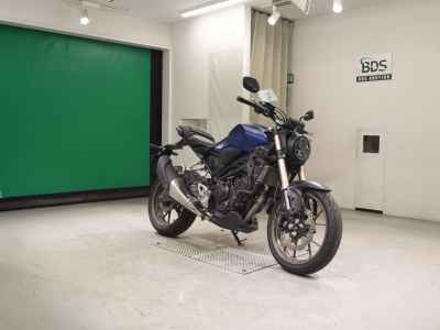 Honda CB250R 2019