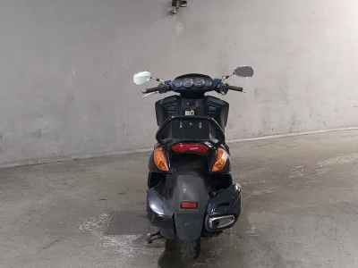 Suzuki Gemma 250