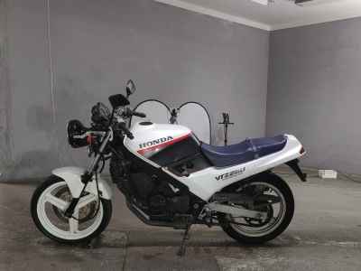 Honda VTZ250