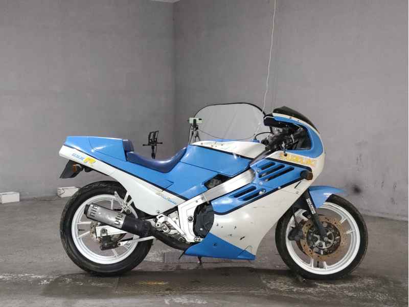 Suzuki GSX-R400