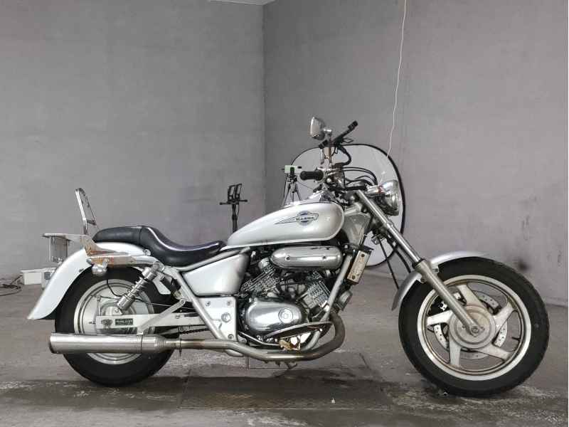 Honda Magna 250
