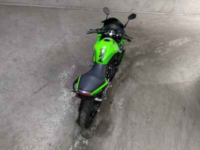 Kawasaki Ninja 400R 2011