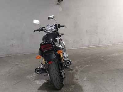 Yamaha XJR1300 2016