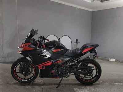 Kawasaki Ninja 400 2018