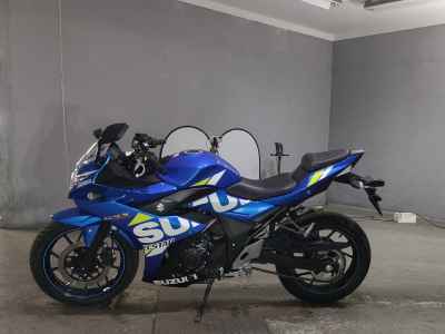 Suzuki GSX250R
