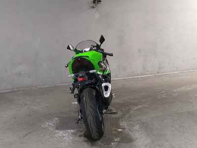 Kawasaki Ninja ZX-6R 2024