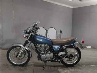 Yamaha SR400 2020