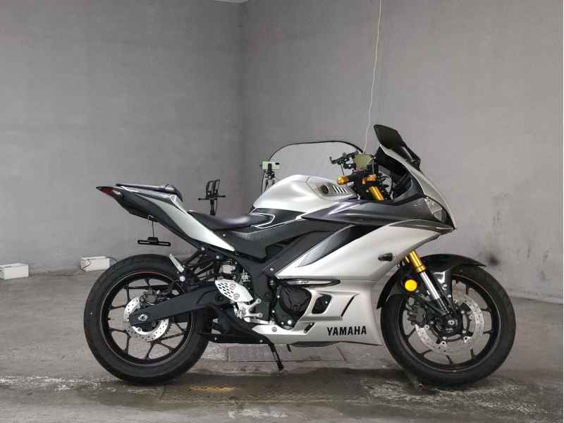 Yamaha YZF-R25 2020