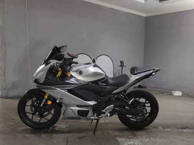 Yamaha YZF-R25 2020
