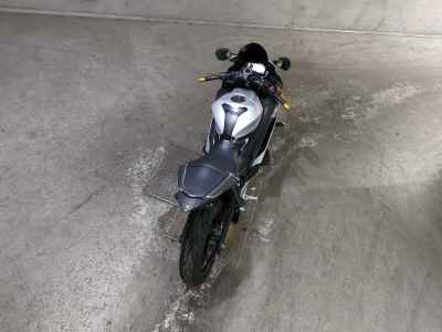 Yamaha YZF-R25 2020