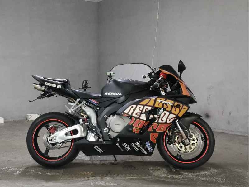 Honda CBR1000RR 2006