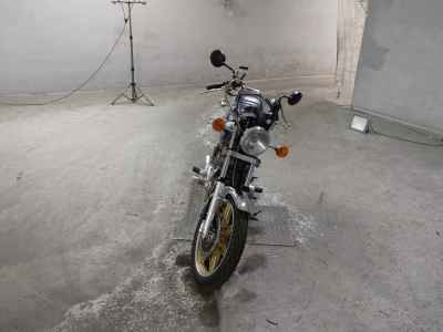 Suzuki GS425 2025