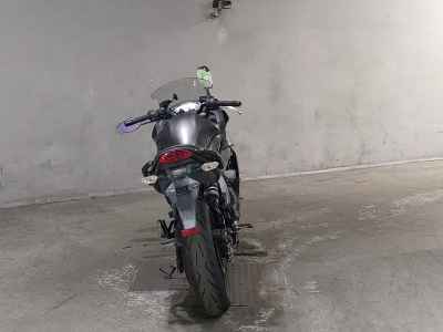 Kawasaki Ninja 400R 2012