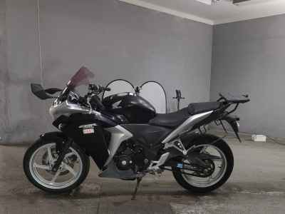 Honda CBR250R 2011