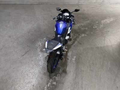 Yamaha YZF-R3 2015