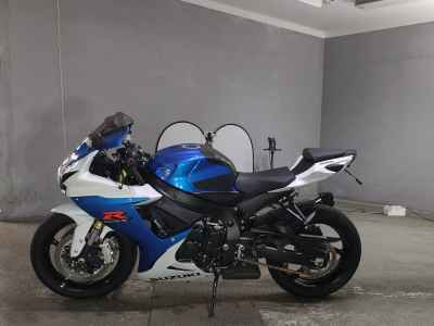 Suzuki GSX-R750 2015