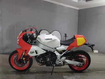 Yamaha XSR900 GP 2024