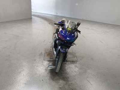 Yamaha YZF-R25 2015
