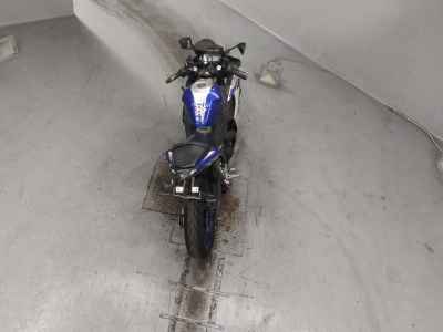 Yamaha YZF-R25 2015