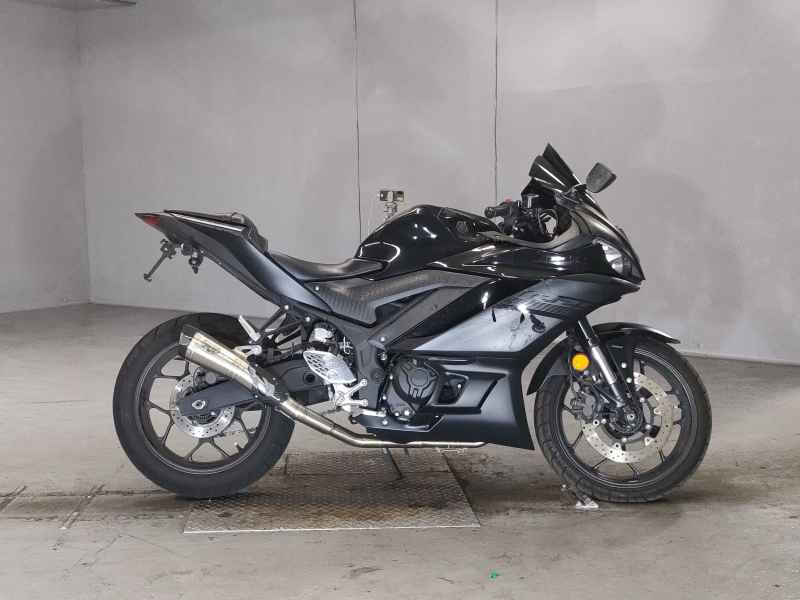 Yamaha YZF-R25 2021