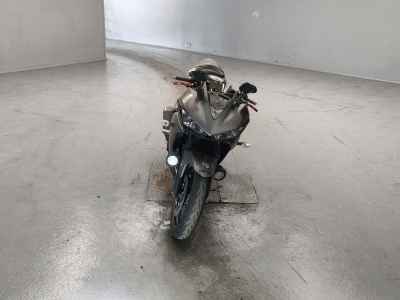 Yamaha YZF-R25 2016