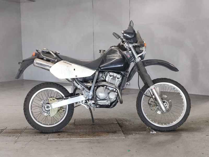 Suzuki Djebel 250XC