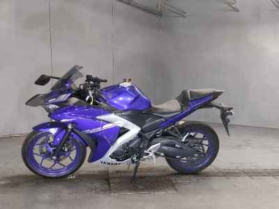 Yamaha YZF-R25 2017