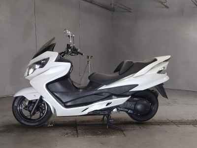 Suzuki Skywave 250S