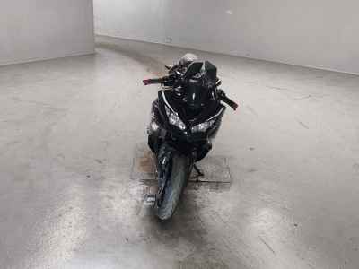 Kawasaki Ninja ZX-25R KRT Edition