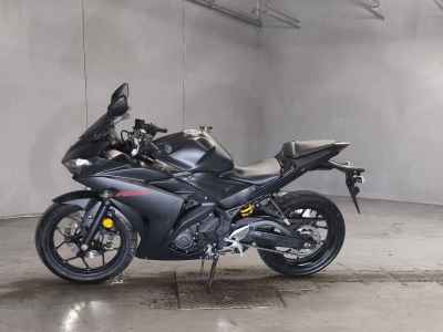 Yamaha YZF-R25 2017