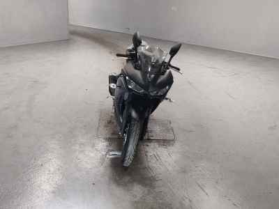 Yamaha YZF-R25 2017