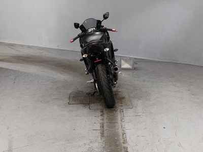 Yamaha YZF-R25 2021