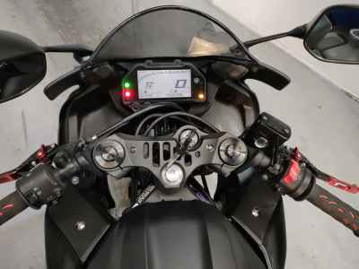 Yamaha YZF-R25 2021
