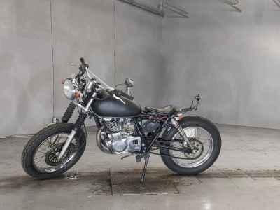 Suzuki ST250E