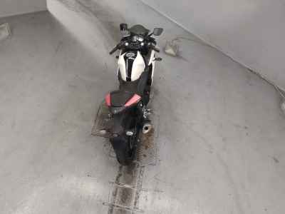 Yamaha YZF-R25