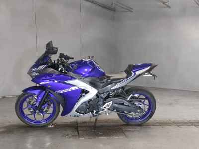 Yamaha YZF-R25 2017
