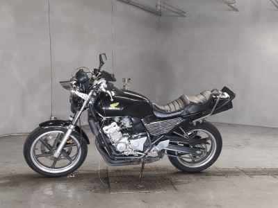 Honda CB250 Jade
