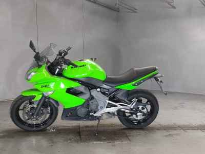 Kawasaki Ninja 400R 2011