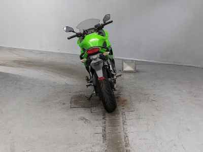 Kawasaki Ninja 400R 2011