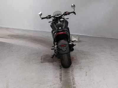 Triumph Rocket 3R 2021
