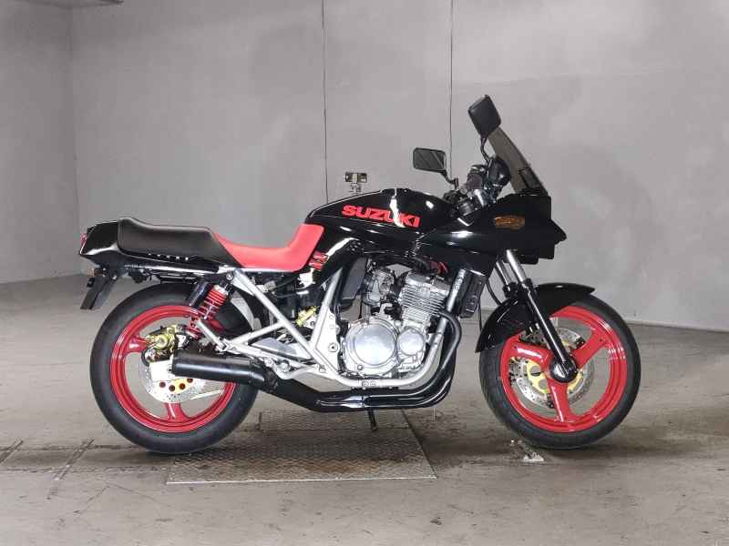 Suzuki GSX250S Katana
