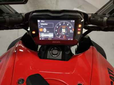 Ducati Diavel V4 2023
