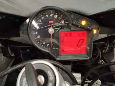 Aprilia RSV4 1000 Factory 2015