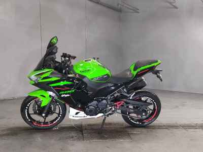 Kawasaki Ninja 400 2021