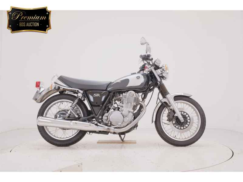 Yamaha SR400 2021