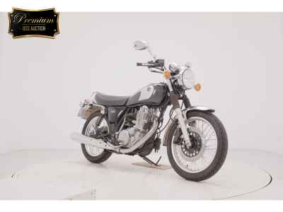 Yamaha SR400 2021